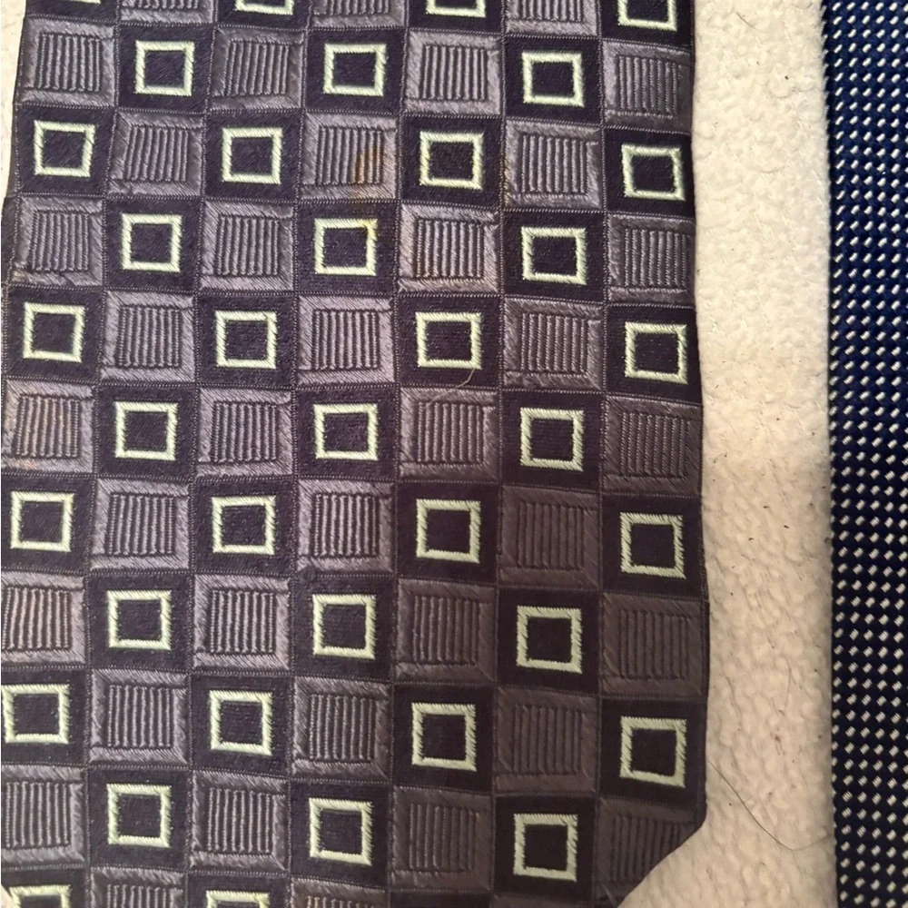 Tommy Hilfiger silk tie